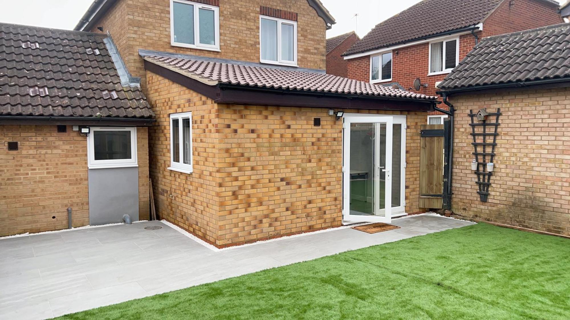 Cosy 4 Bedroom Let 22mins From London On The Train Сasa de vacaciones