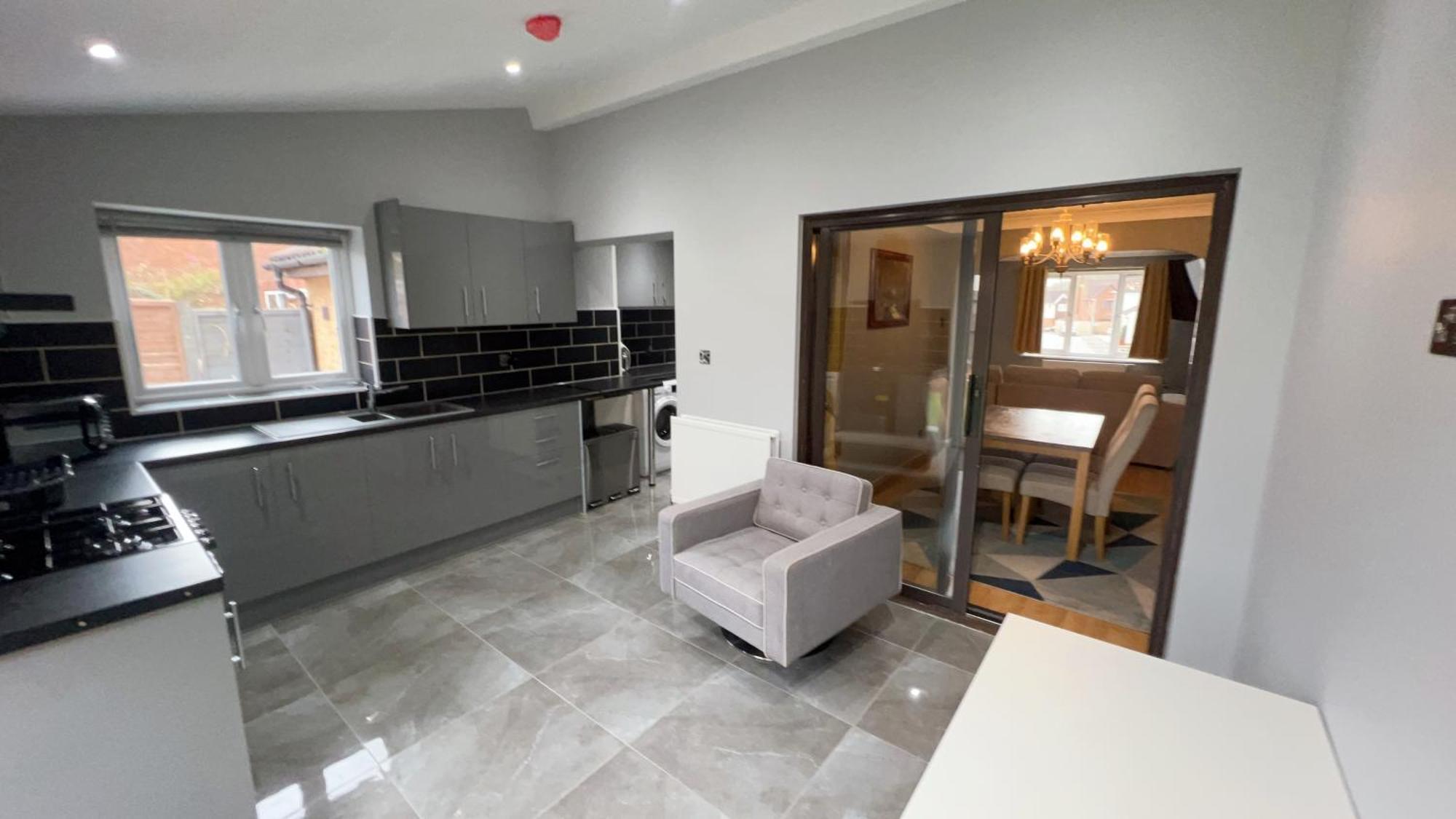 Сasa de vacaciones Cosy 4 Bedroom Let 22mins From London On The Train Stevenage